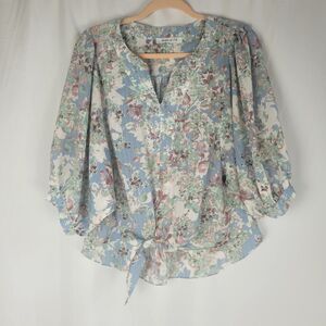 Rose And Olive Blouse Womens Size Small Floral